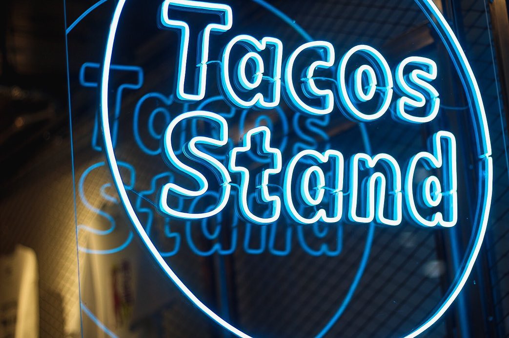 tacos stand様 ロゴLEDネオンサイン制作