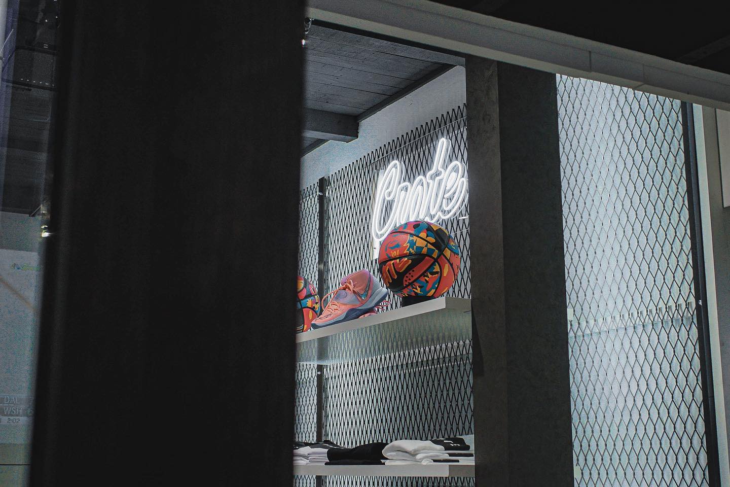crate fukuora様の室内LEDネオンサイン
