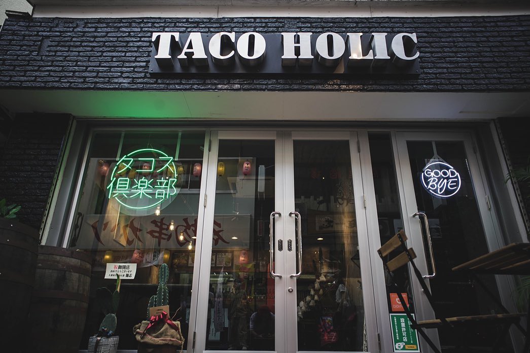 TACO HOLICのLEDネオンサイン制作事例