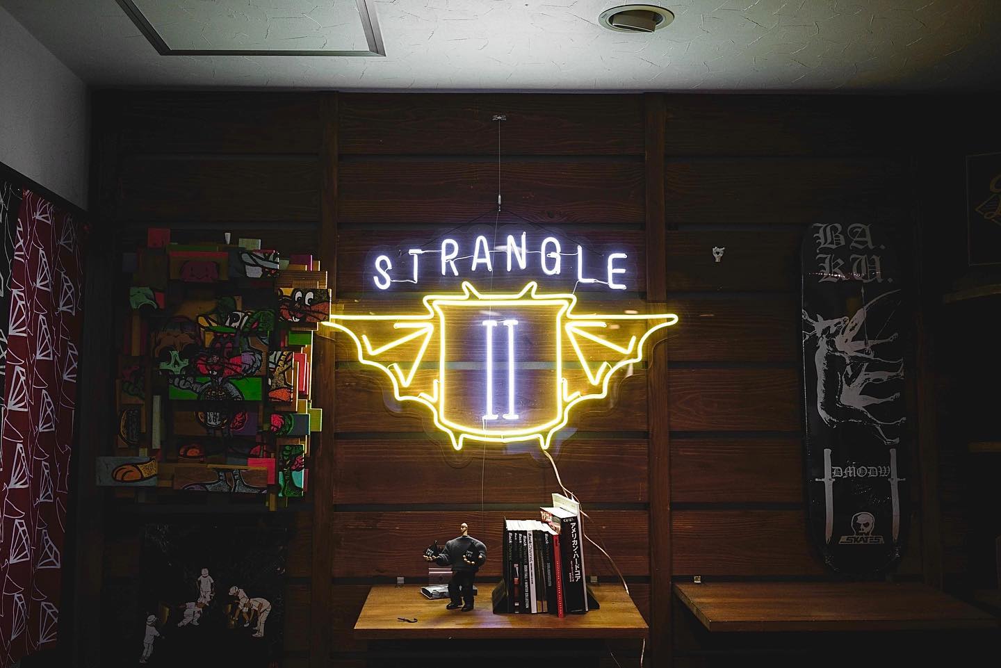 STRANGLE 2nd(ストラングルセカンド)様のLEDネオンサイン制作事例