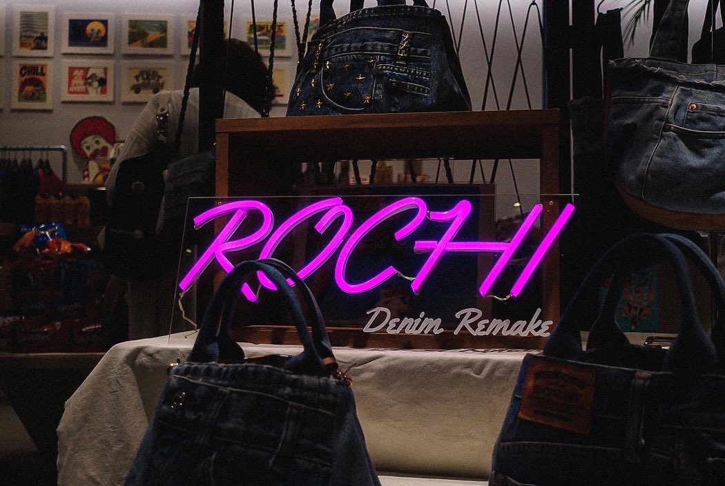 ROCHI Denim Remake のLEDネオンサイン制作事例