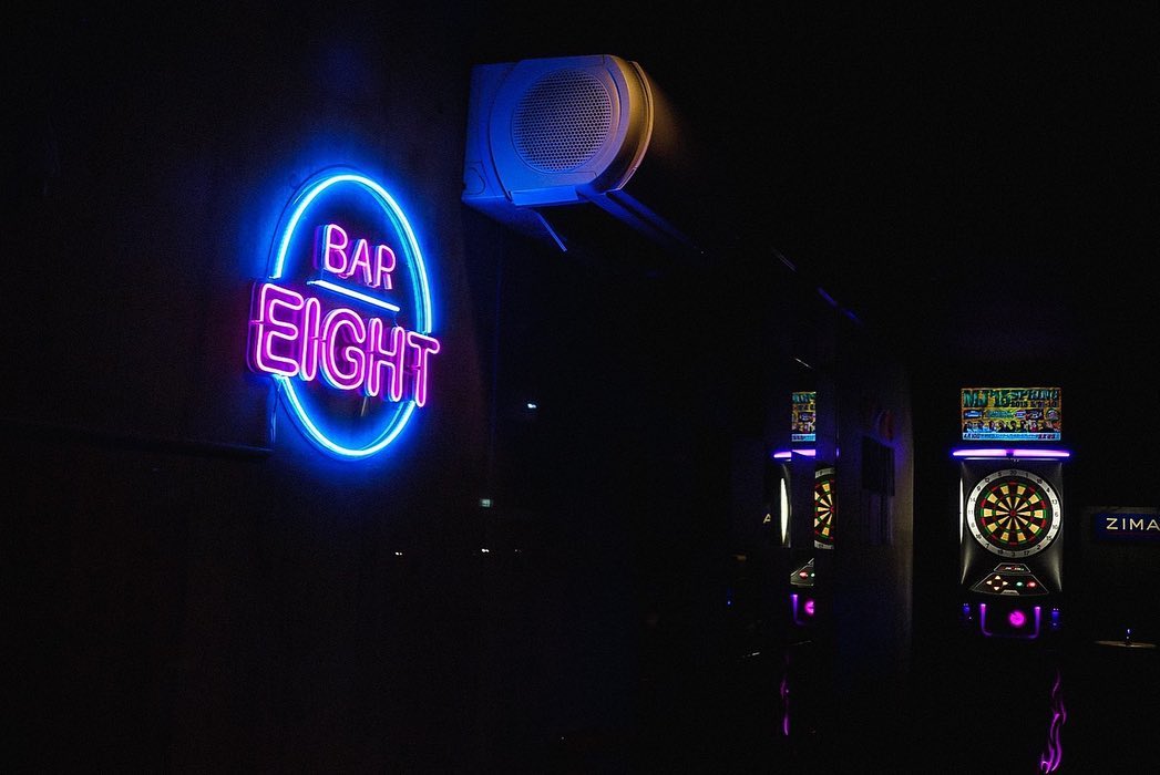 LADIES BAR EIGHT様のLEDネオンサイン