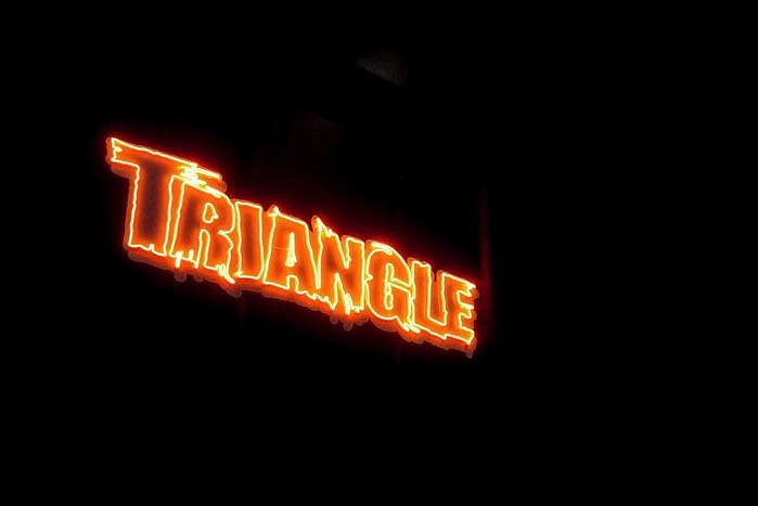 TRIANGLE'22（Zepp Fukuoka）会場を彩ったLEDネオンサイン制作事例