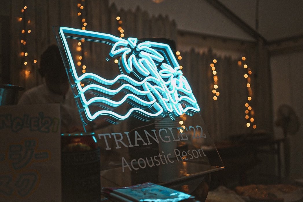 TRIANGLE'22 Acoustic Resort 楽屋ケータリングバー用ネオン制作事例