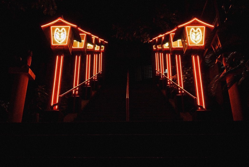 中司孫太郎稲荷神社「サイバー神社」のLEDネオン制作事例