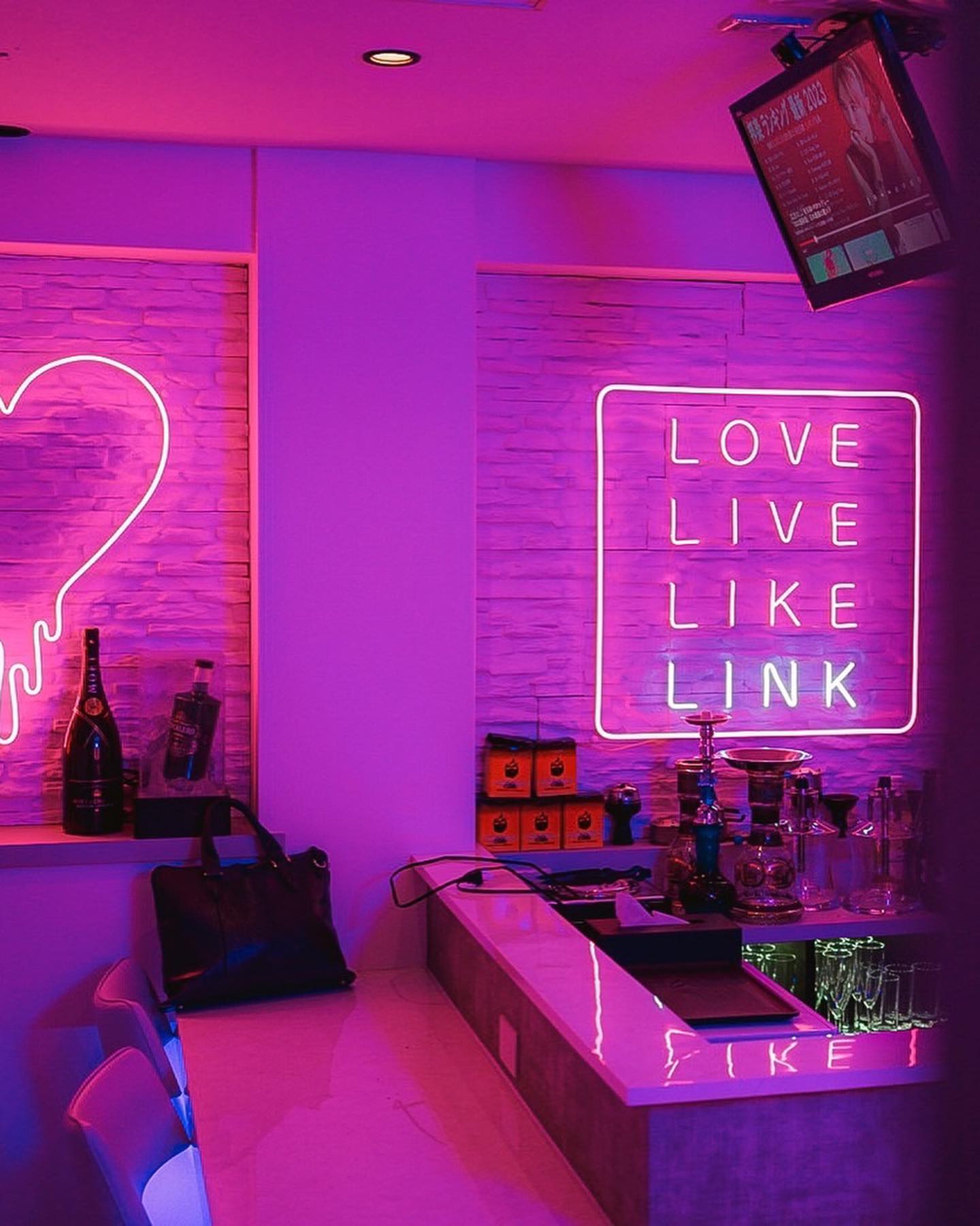 l4l -ルシエル- 様 中洲のアミューズメントバーを彩る店内LEDネオンサイン