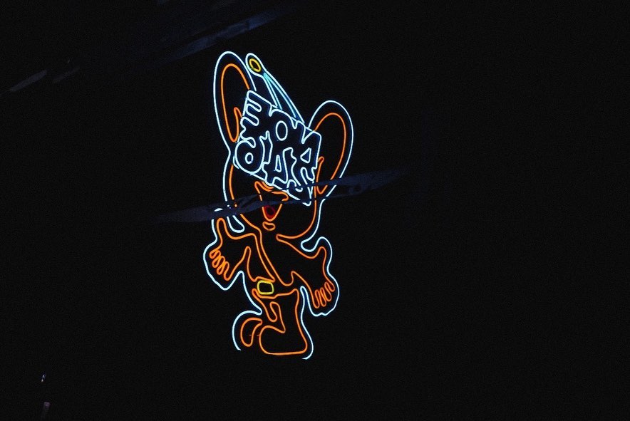 bebacklater(noe246)のキャラクターLEDネオンサイン