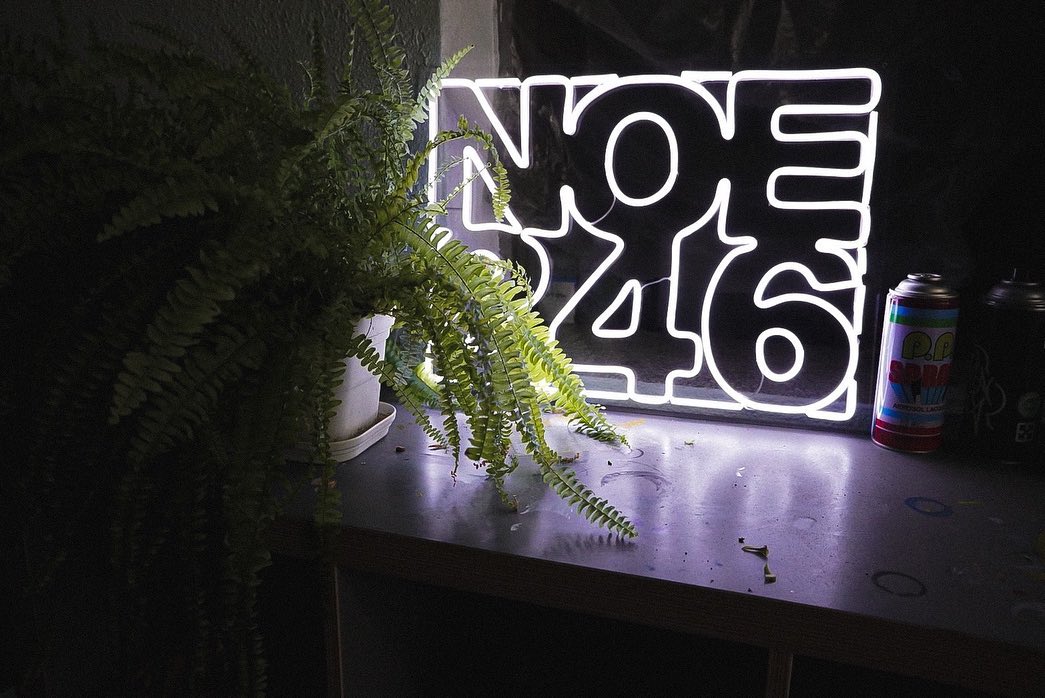 noe246 × bebacklater、台北に灯ったLEDネオン