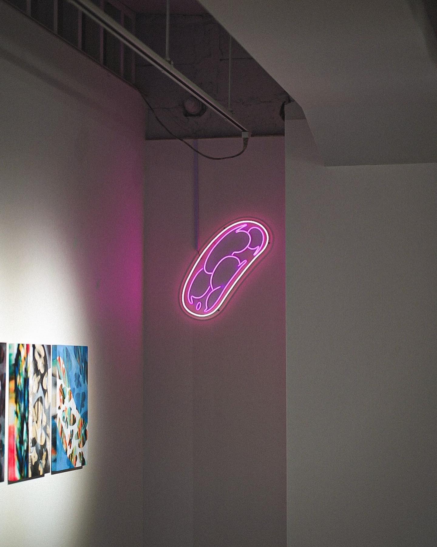 WOK22 個展のために制作したLEDネオンサイン