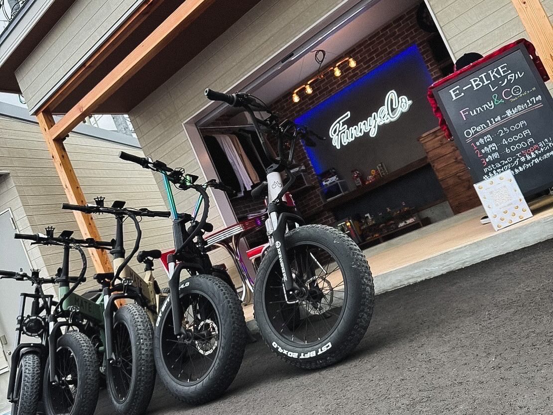 糸島・キッチンパレット内「Funny & Co」店内ネオンサイン制作事例