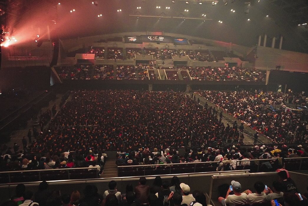 The BONEZ 10th Anniversary Tour「SUNTOWN」JSF物販ブースのLEDネオン制作事例