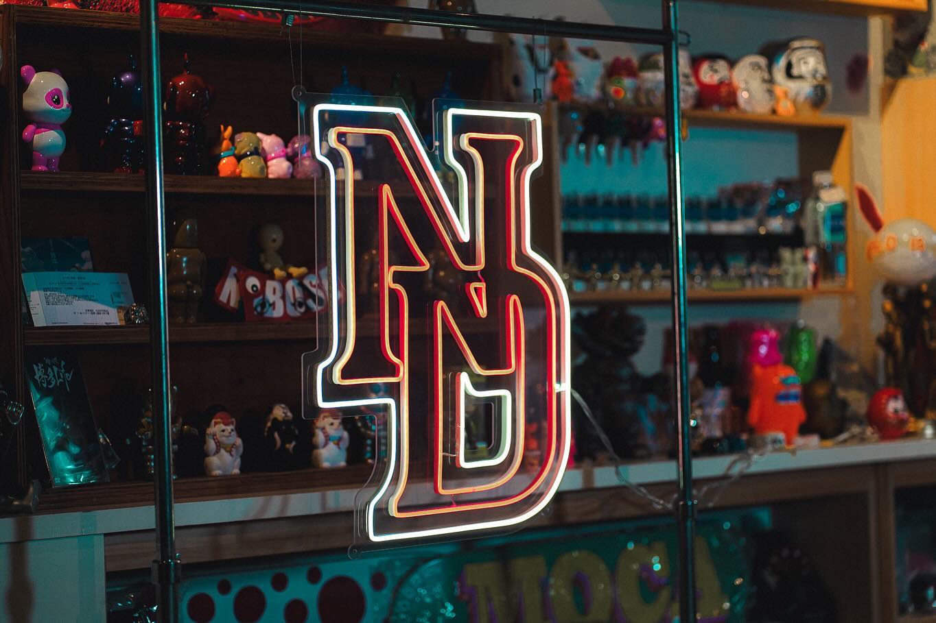 Nasty Dog ロゴネオン制作事例