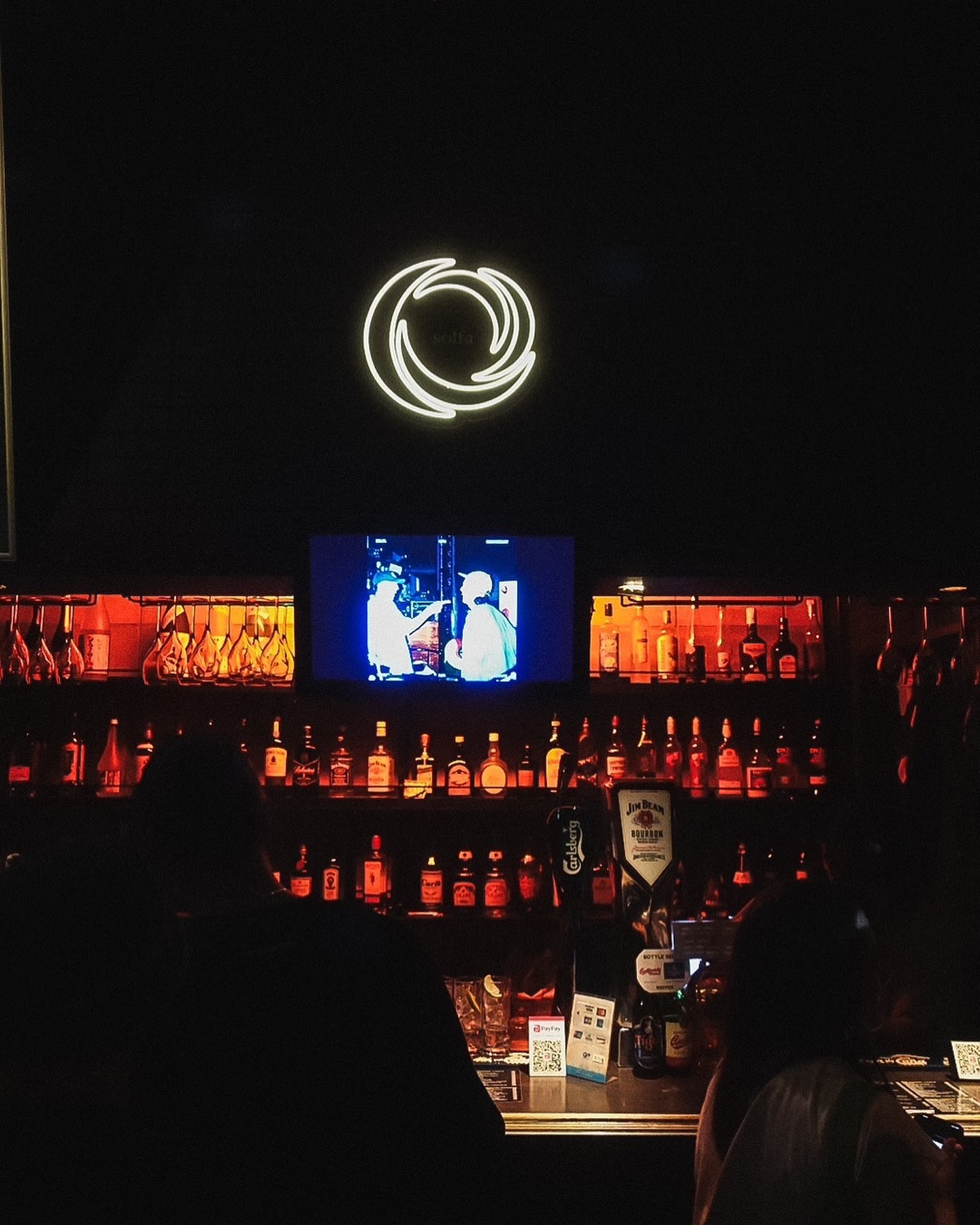 中目黒solfaの16周年を彩るLEDネオンサイン制作事例｜東京・中目黒のクラブ／ライブハウス