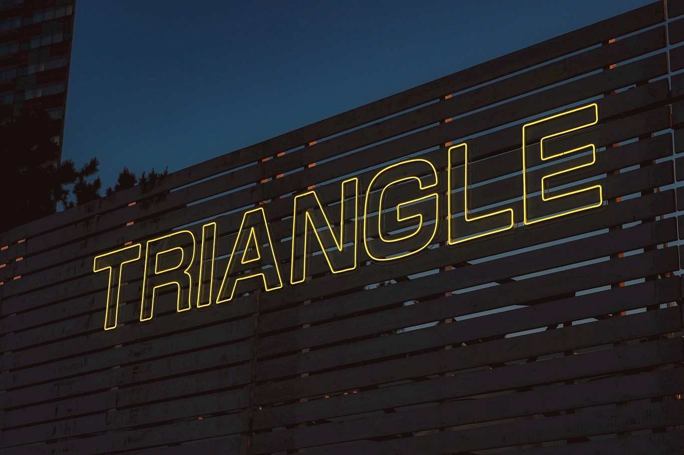 野外フェス「TRIANGLE 2025」会場サイン
