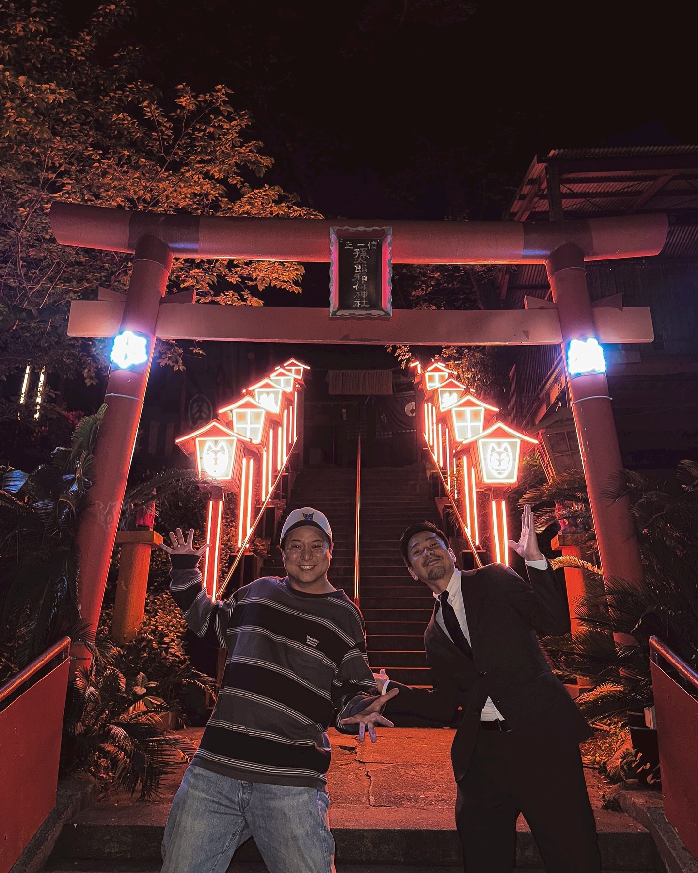 中司孫太郎稲荷神社「サイバー神社」のLEDネオン制作事例