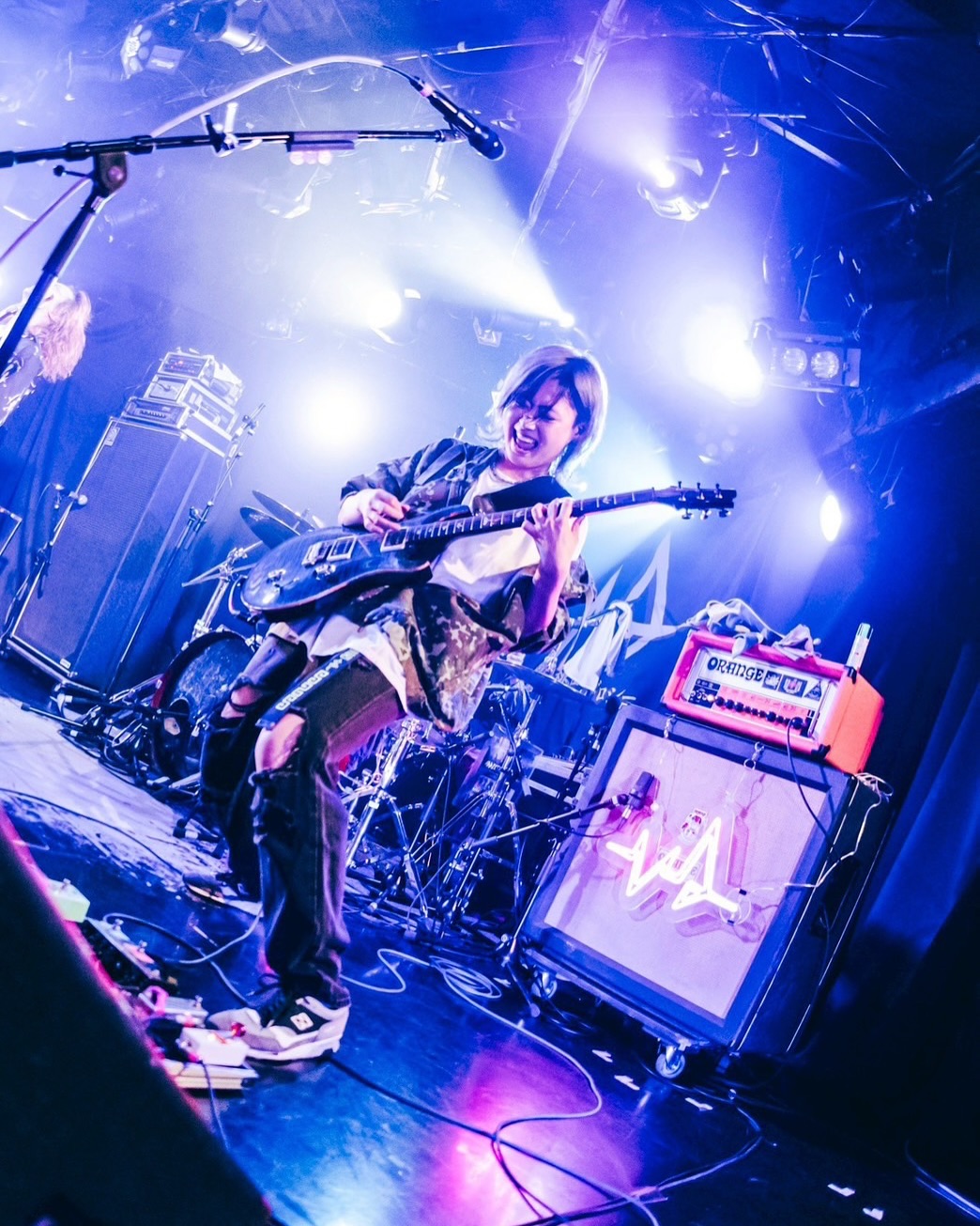 桃色ドロシーのLEDネオンサイン制作事例｜音楽アーティスト・バンド
