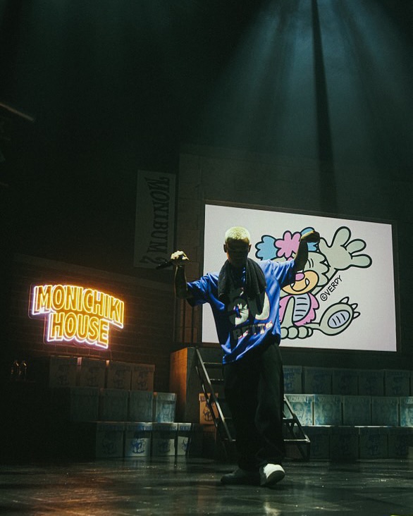 MonyHorse ONEMAN LIVE「MONISHOW 2025」ステージを彩ったLEDネオン