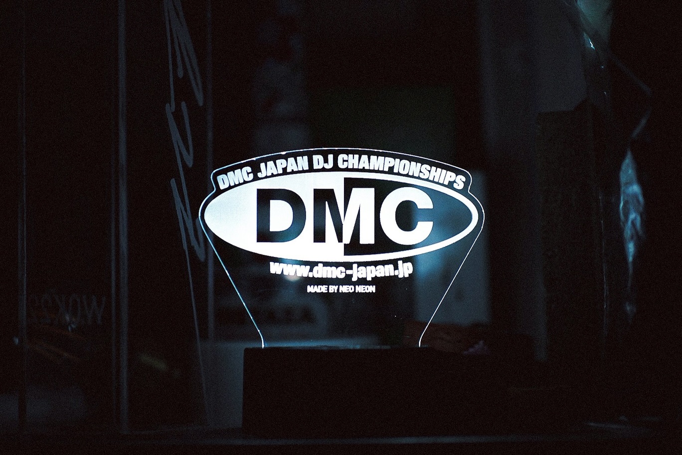 DMC JAPAN — DJ世界大会クラウドファンディングの卓上LEDライト
