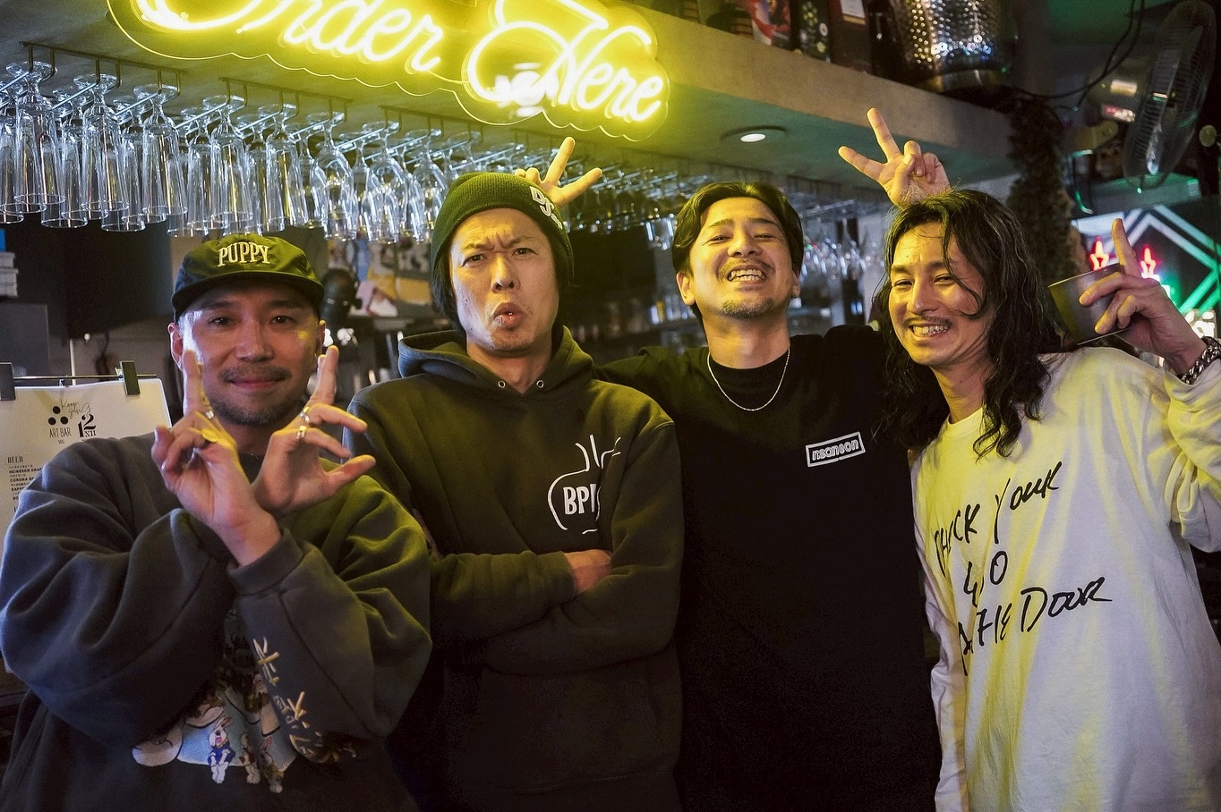 KenKen presents『ROOM OF THE GROOVE』（at ART BAR SSS）— DJイベントを彩ったLEDネオン