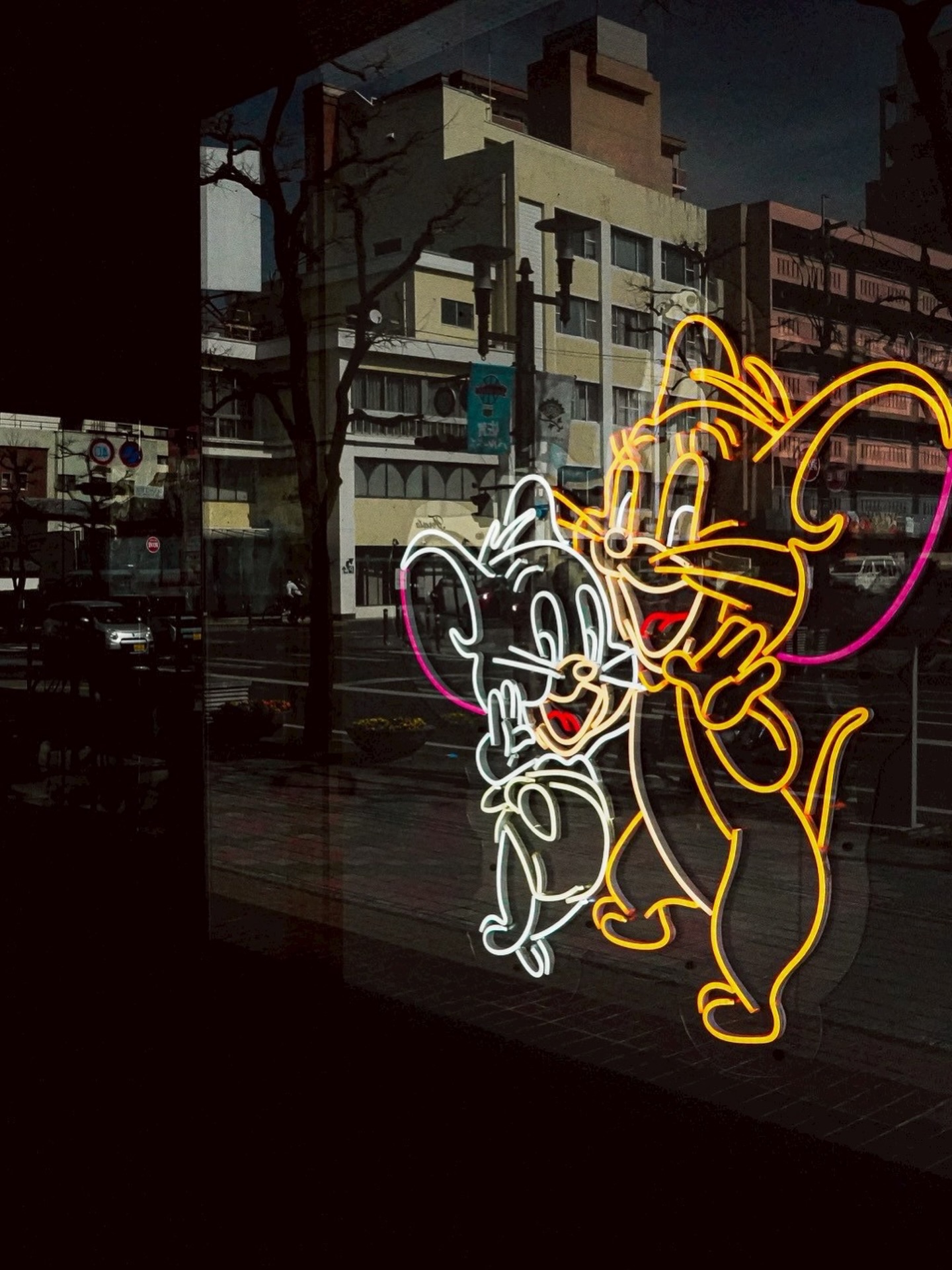 佐賀銀行本店様のトムとジェリーネオン（JERRY and TUFFY）