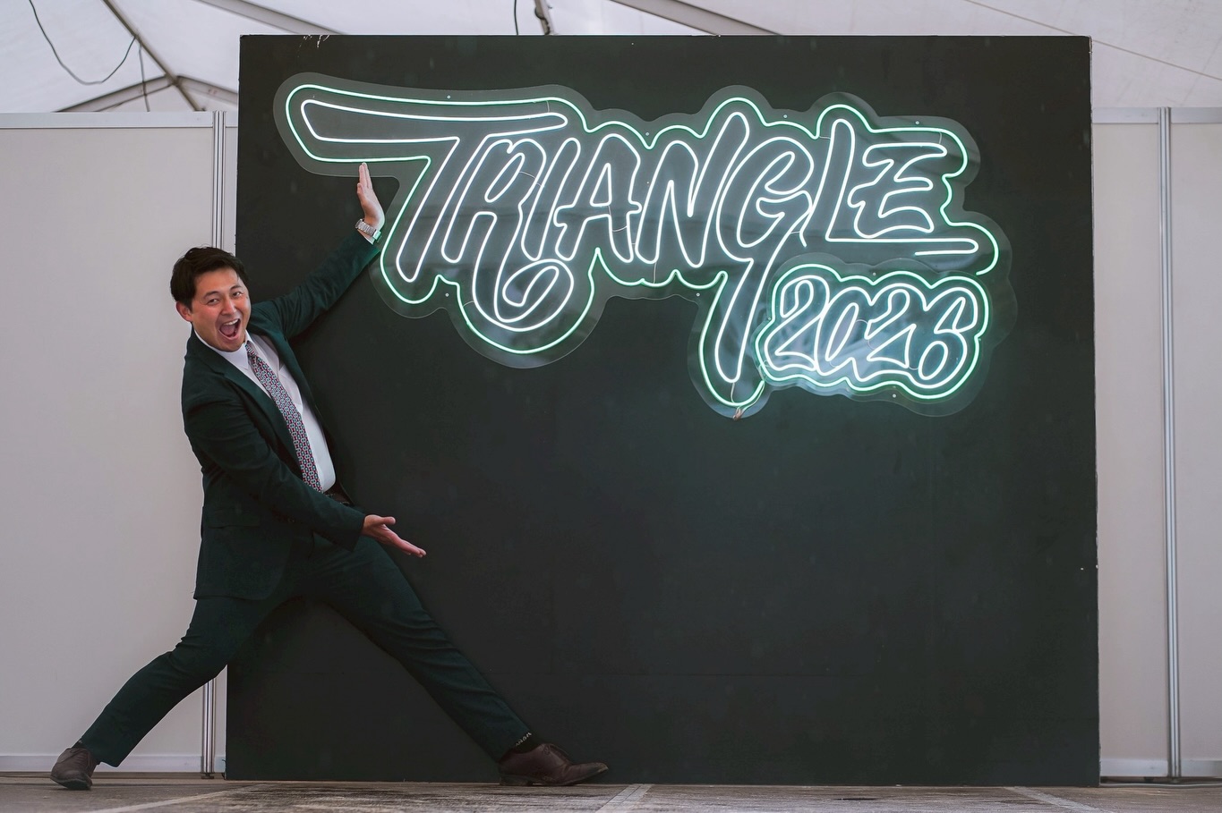 TRIANGLE 2026 会場を彩ったLEDネオンサイン制作事例｜福岡・百道浜 野外音楽フェス