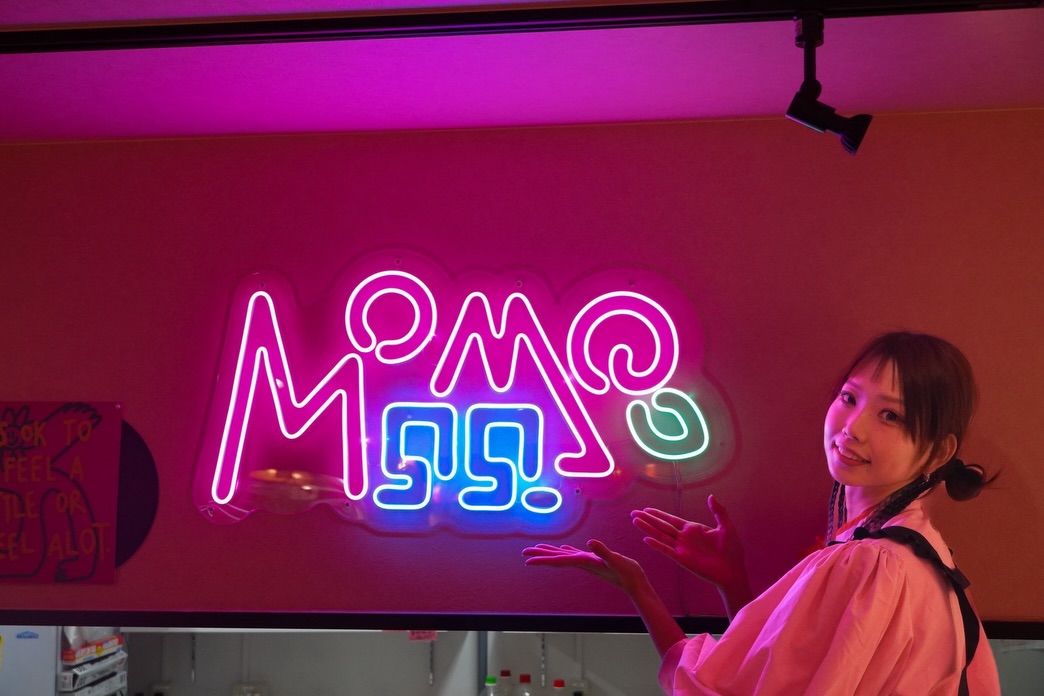 韓国料理MOMO（モモ）長崎のLEDネオンサイン制作事例｜長崎市築町